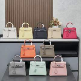 Picture of Hermes Handbags _SKUfw214644477fw
